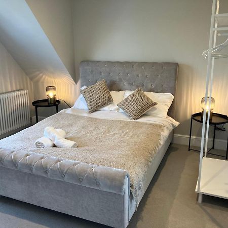 Stylish 1 Bed Flat With Private Terrace In Wimbledon - 3 The Queens London Exterior foto